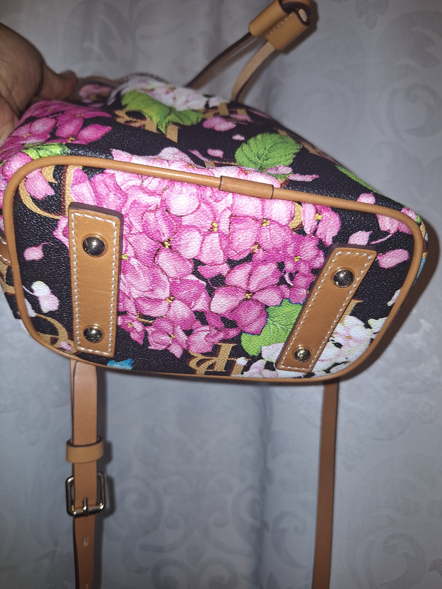 Dooney & Bourke Drawstring Crossbody Bag - EUC (Price Includes Shipping)