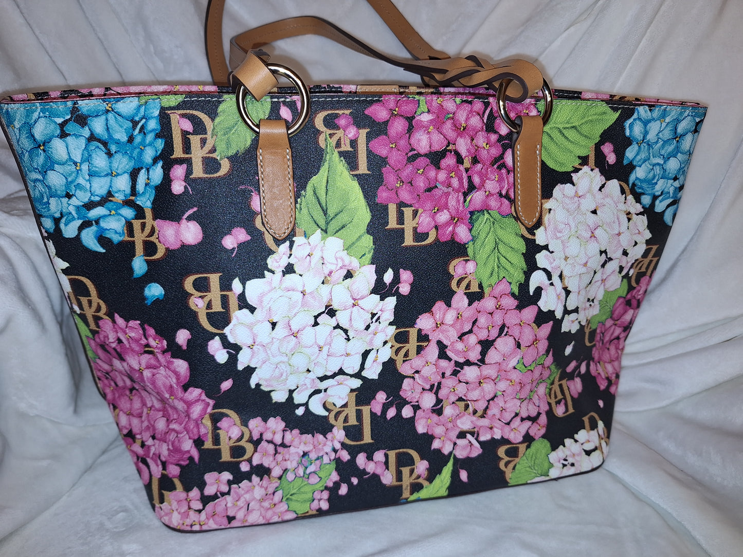 Dooney & Bourke Nelly Tote - Black Hydrangea Monogram - EUC (Price Includes Shipping)
