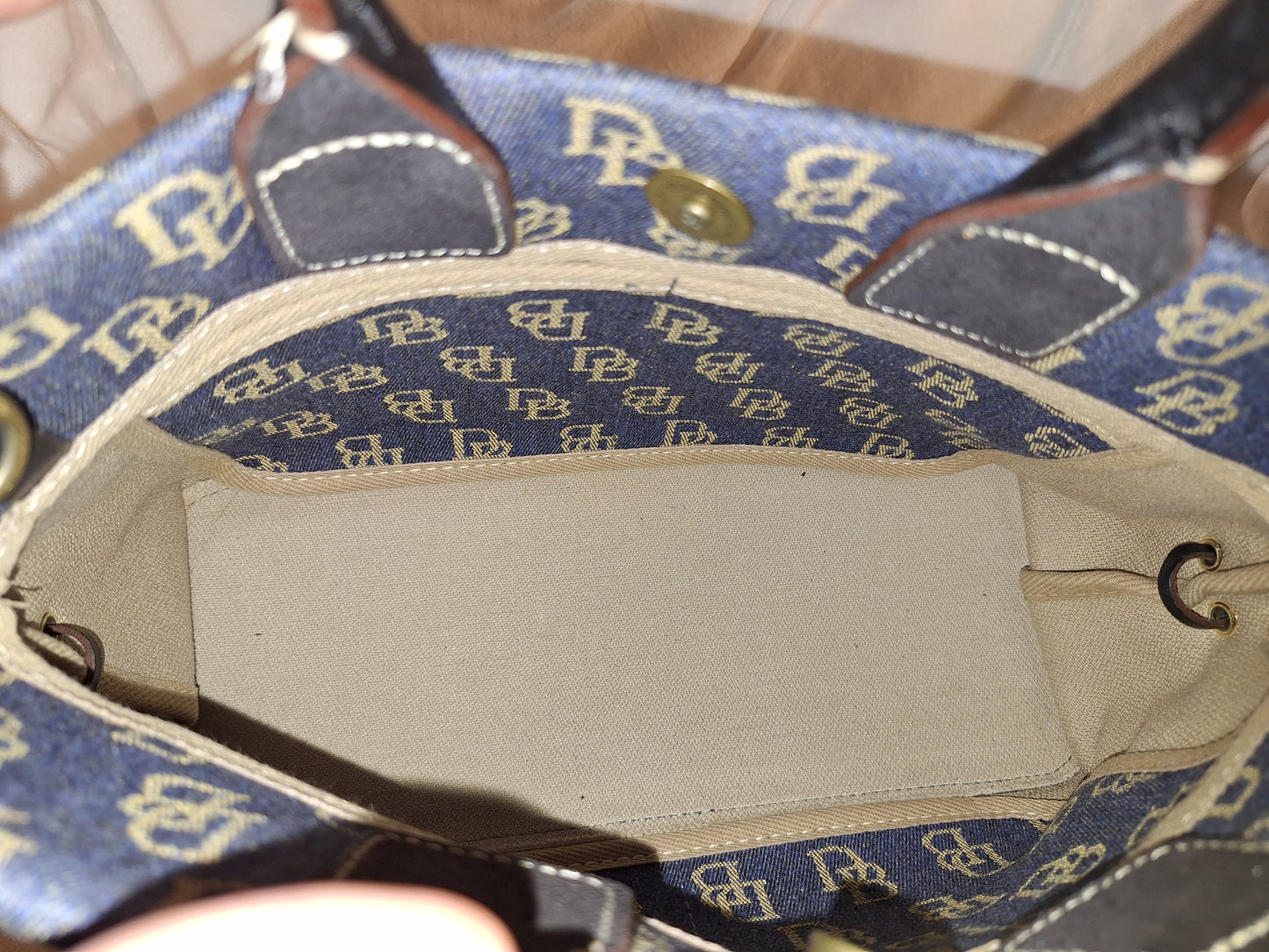 Dooney & Bourke Signature Denim Top Handle Tote/Satchel - EUC (Price Includes Shipping)