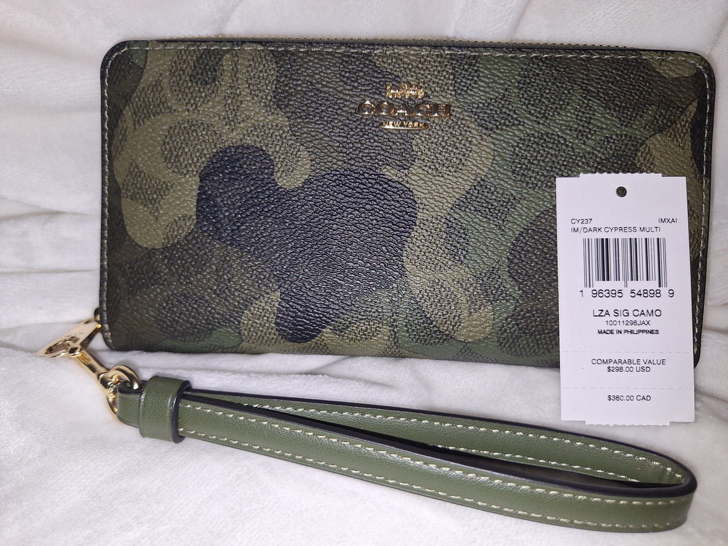 Coach Camouflage Long Zip Wallet/Wristlet - EUC (Price Includes Shipping)