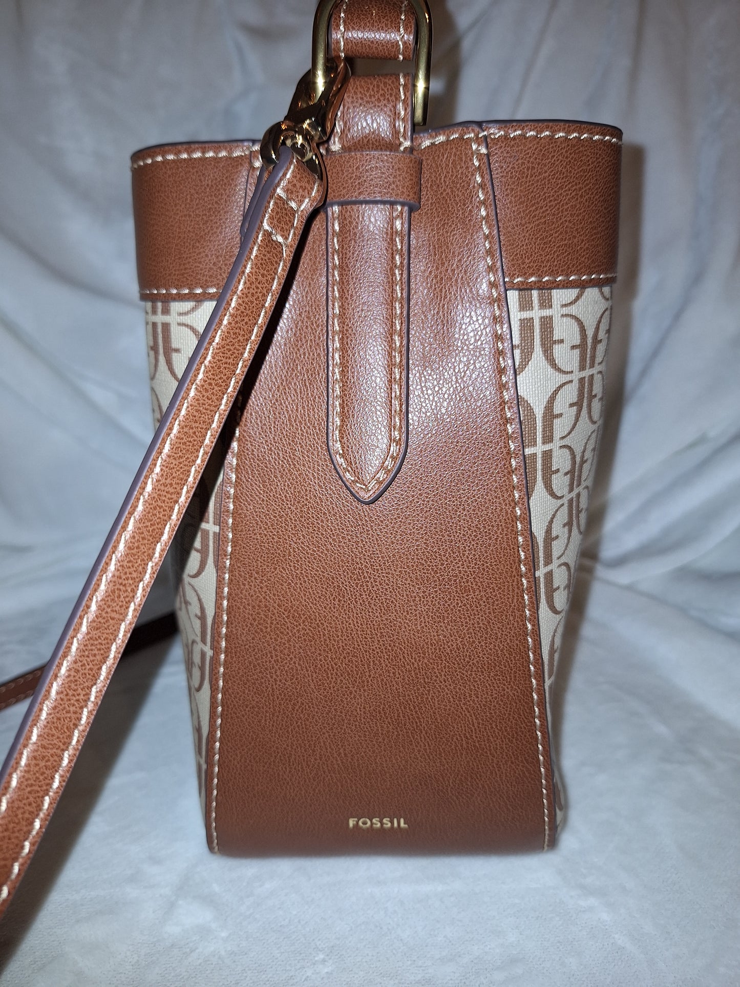 Fossil Tesa Bucket Drawstring Bag - Signature Canvas & Leather - Tan/Brown - NWT (Price Includes Shipping)